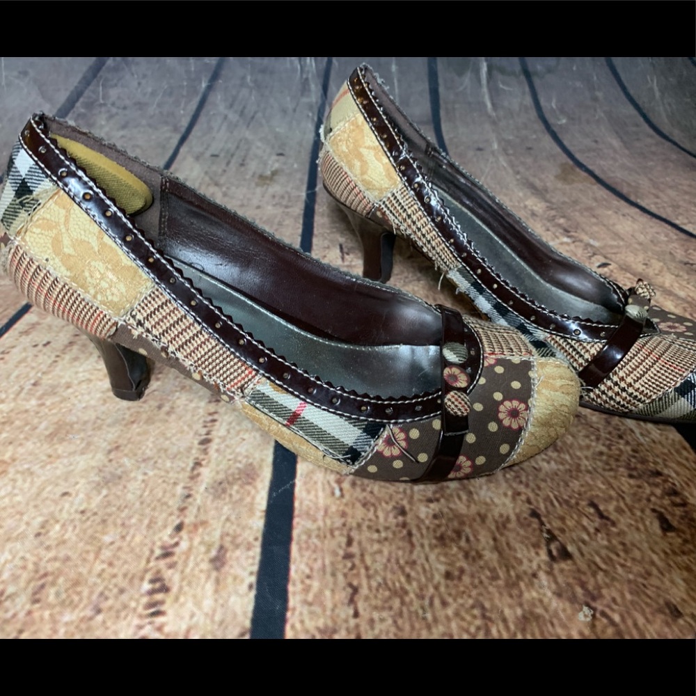 It’s OK Women’s Closed Toe Heels SZ 8 Like NEW!